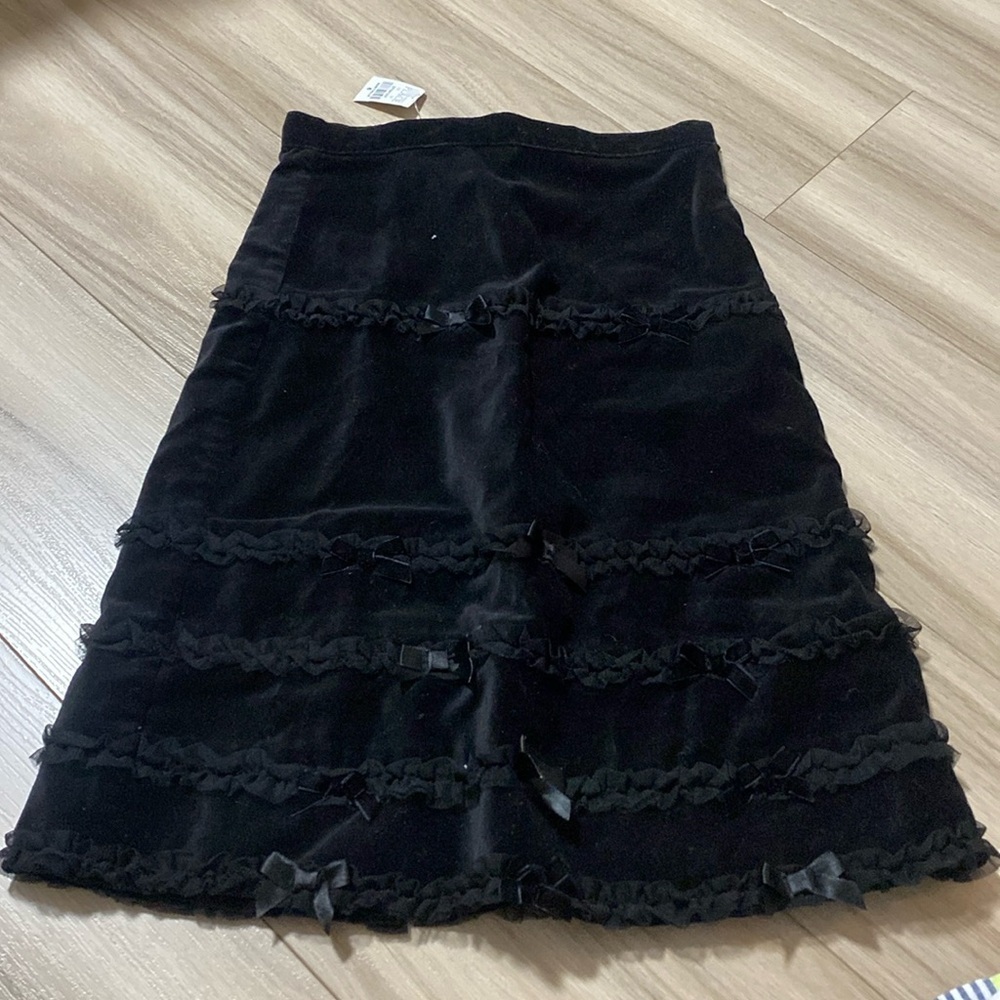 NWT SKIRT